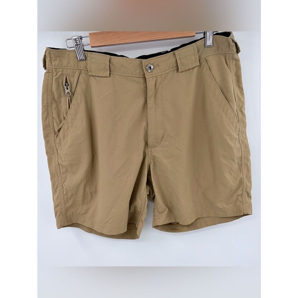 Duluth Trading Co nylon khaki 7” hiking short men’s L outdoor